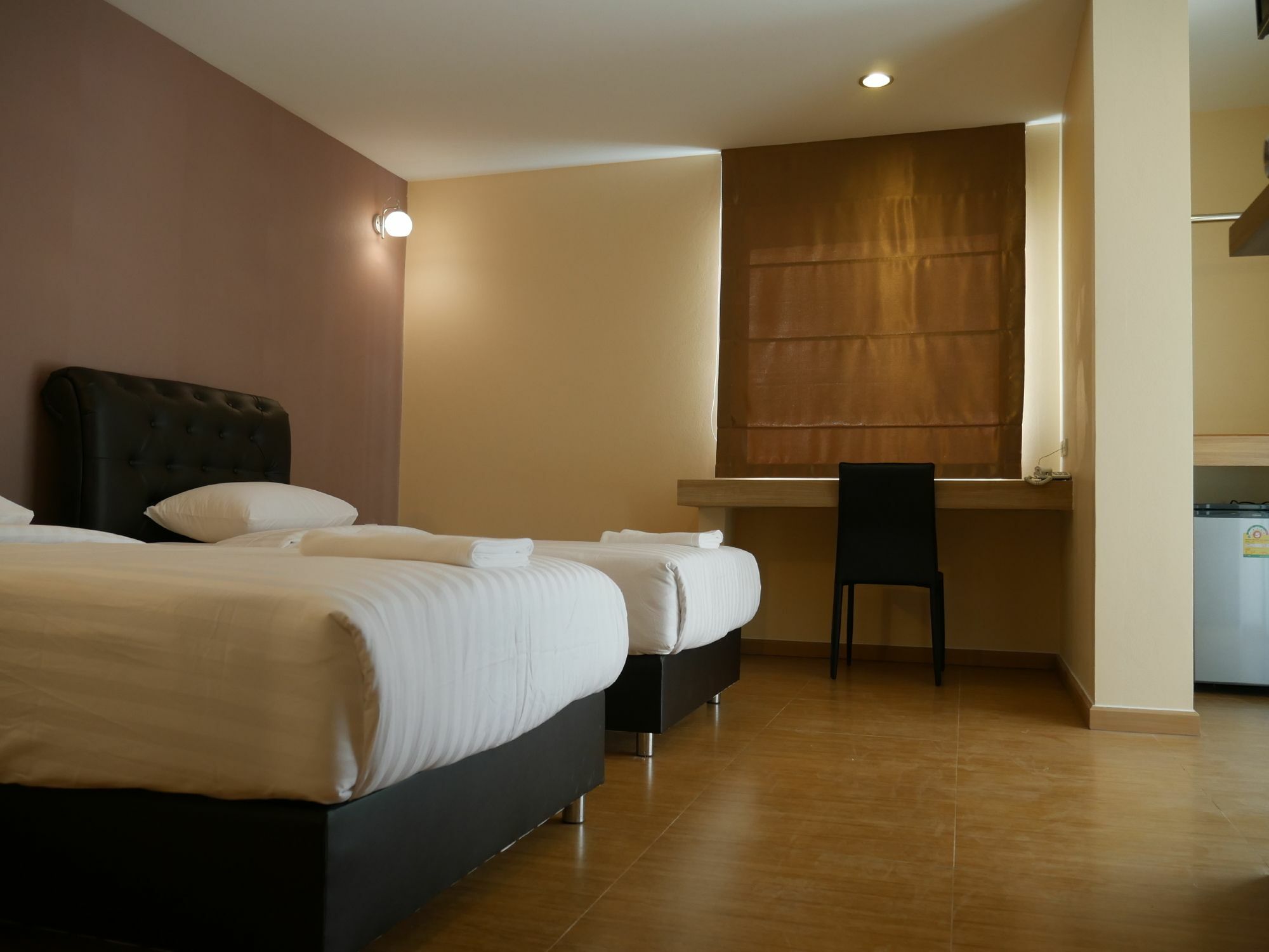 Triple Trees Hotel Патум Тани Екстериор снимка